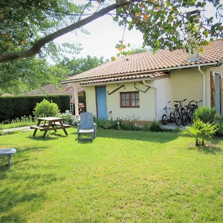 Holiday Maité - Hut121 *
