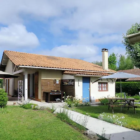 Holiday Maité - Hut121 Hourtin